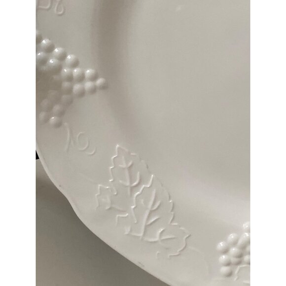 Dinner Plate Dish White Milk Glass Grapes Leaves Replacement 2 Vintage - Picture 8 of 8